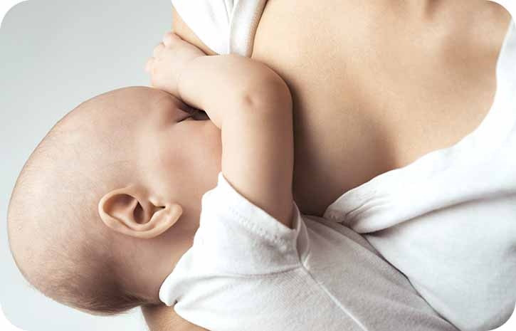 Kind wird gestillt Ernährungstipps Stillende | Babyservice