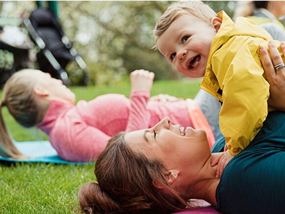 Sportlich fit bleiben mit Kleinkindern | Baby&me