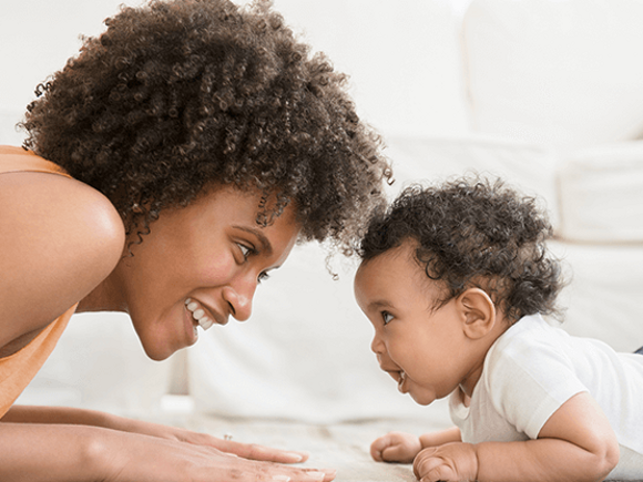 Babys Entwicklung: 4. Lebensmonat | Baby&me